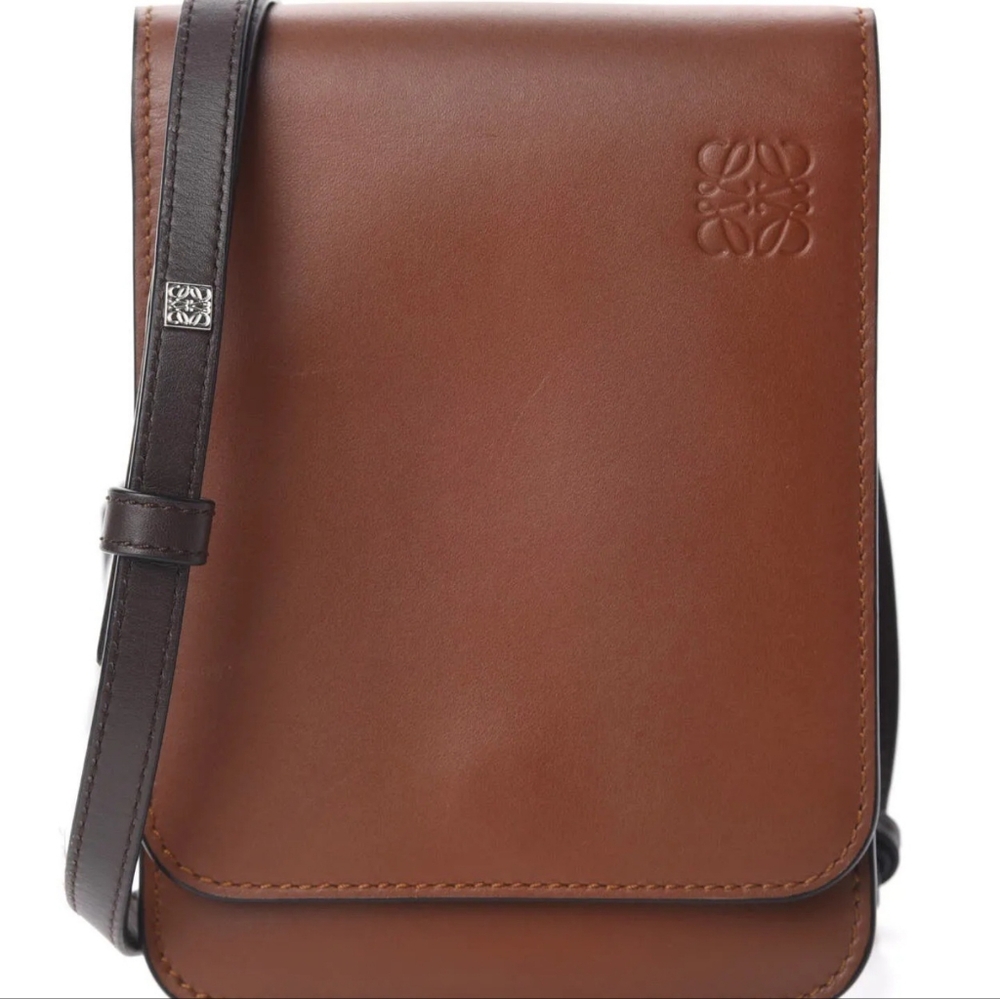 Loewe gusset sling bag